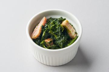 【たんぱく質4.8g】ほうれん草とベーコンのソテー(100g)【Protein4.8g】Sauteed Spinach and Bacon(100g)