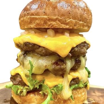 トリプルチーズバーガー