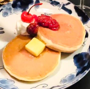 喫茶店のパンケーキ