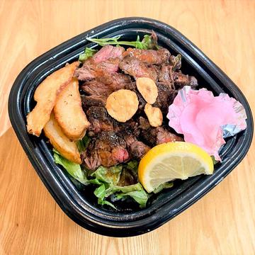 北海道産サイコロステーキ丼