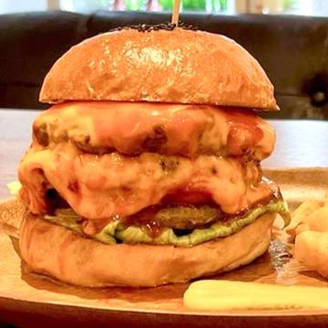 B.B.Cブラザーズバーガーチーズ(ポテト付き)