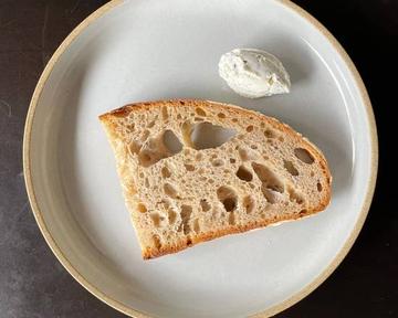 カンパーニュ+ハーブ入チーズスプレッド BREAD + CHEESE SPREAD