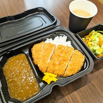 カツカレー+ご飯+ミニサラダ+本日のスープ