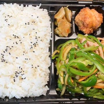 青椒肉絲弁当