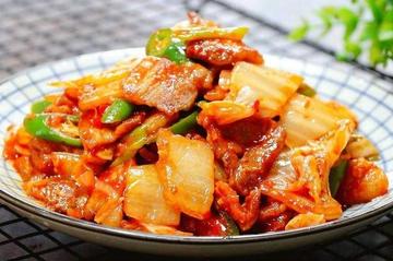 豚肉とキムチ炒め