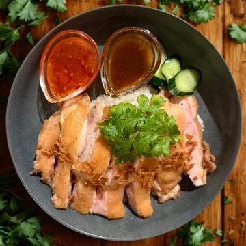 ジューシーもも肉カオマンガイ Khao Man Gai(Chicken Thigh)