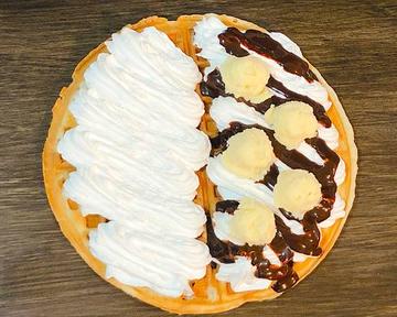 レアチーズ＆チョコレートソース＆ミルククリーム