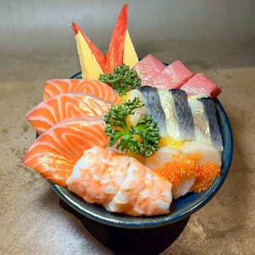 海鮮丼(特上)