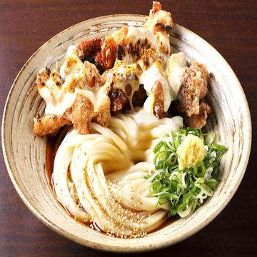 (冷)焦がしチーズ山盛りザンギうどん