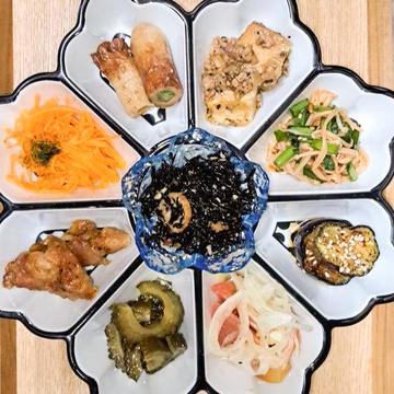 日替り膳 〔おばんざい9品+ご飯+スープ〕
