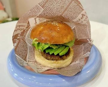 アボカドバーガー