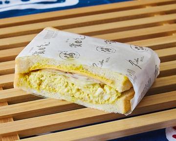 タンドリーチキンサンド Tandoori Chicken Sandwich