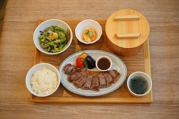 牛サーロイン定食