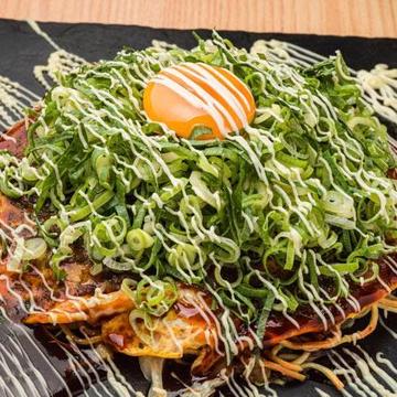 広島お好み焼き「ネギ月見おっこん」