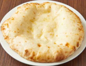 チーズナン Cheese naan