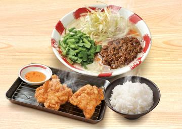 台湾豚骨ラーメン甘辛から揚げセット