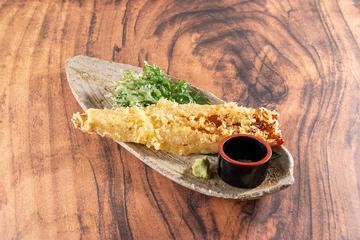 ワサビで食べる煮穴子天ぷら Simmered Conger Eel Tempura with Wasabi