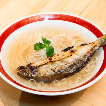 鮎ゴトラーメン + 鮎焼きおにぎり