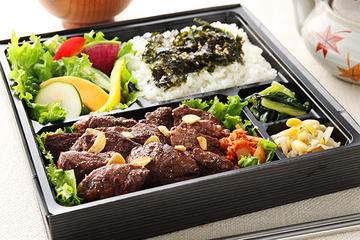 熟成牛ハラミ焼肉弁当 (100g/200g)