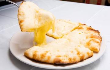 チーズナン Cheese Nan