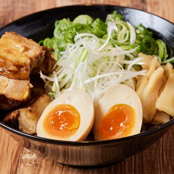 圧巻の全部のせ油そば The best part is all topped Abura soba