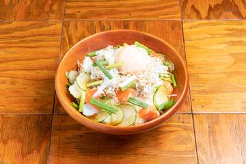 シラスの半熟卵丼