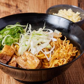 女性に大人気！カレーチーズ油そば Very popular with women！ Curry cheese Abura Soba