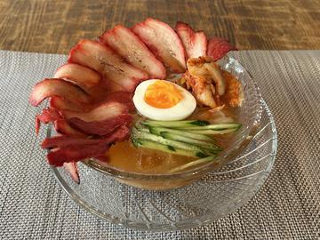 氷点クラシック冷麺【炙りチャーシュー倍増、しっとり半熟ゆで卵、キムチのせ】