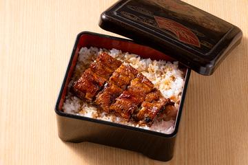 うな重 小(半身)