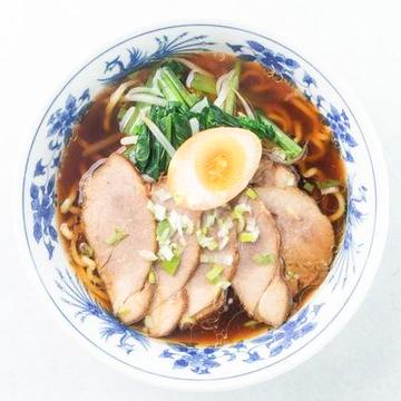 醤油ラーメン Soy-Sause Noodles