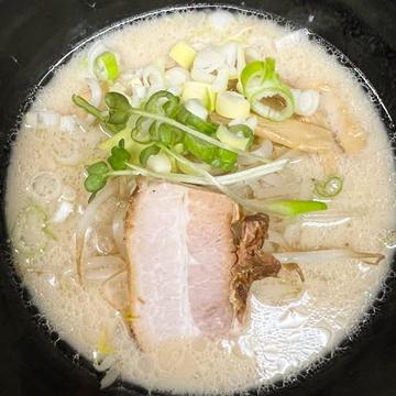 豚骨ラーメン