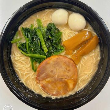豚骨ラーメン