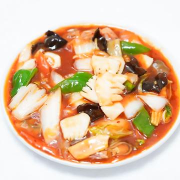 イカとキムチのピリ辛炒め Squid & Kimchi Spicy Stir-Fry