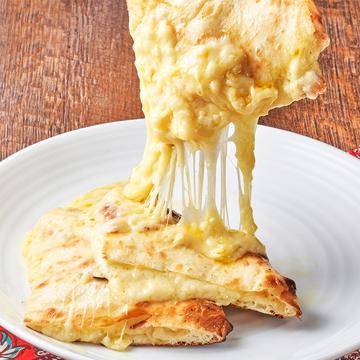 チーズ ナン  Cheese Naan