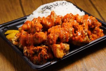 デカ盛り！ホットチリ唐揚げ弁当Big Size！ Hot Chili ＆Karaage Bento10pcs ＆300g rice