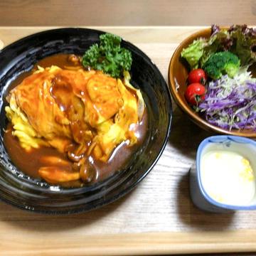 カイタン特製オムライス