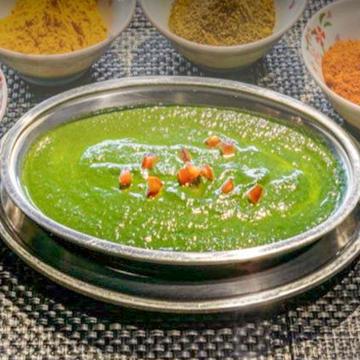 ほうれん草チキンカレー