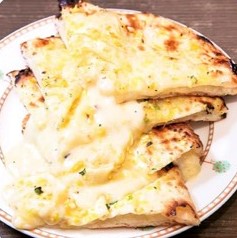 ガーリックチーズナン Garlic cheese nan
