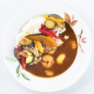 季節の野菜のシーフードカレー