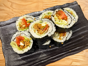【ピリ辛エスニック風】食欲そそる！ -うま辛い！タコライスキンパ-