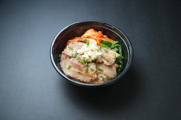 ネギ塩豚カルビ丼