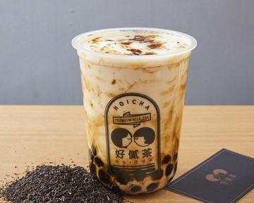 黒糖タピオカ紅茶とミルク Brown sugar tapioca black tea with milk.
