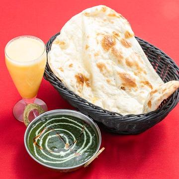カレーとプレーンナンとマンゴーラッシーのセット-Curry-＆-Nan-＆-Mango-Lassie-Set