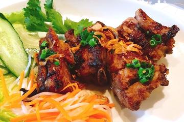 やわらかスペアリブレモングラス風味/Suon nuong vi sa