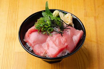 本まぐろ鉄火丼