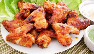 はちみつかけ焼き鳥手羽先(5本) Cnh g nng mt ong