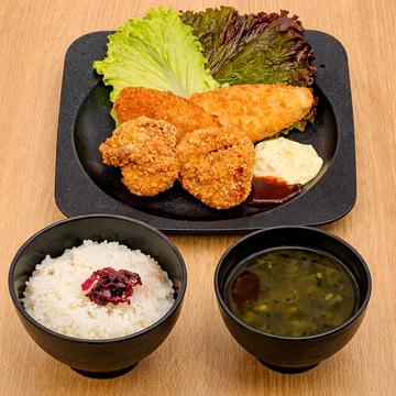 ミックスフライA定食