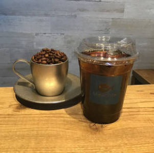 季節の『中煎り』ハンドドリップコーヒー アイス Rサイズ 300ml