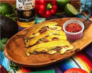 ビーフステーキケサディーヤ Beefsteak Quesadilla