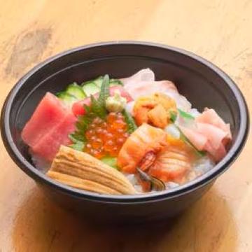 海鮮丼(上)